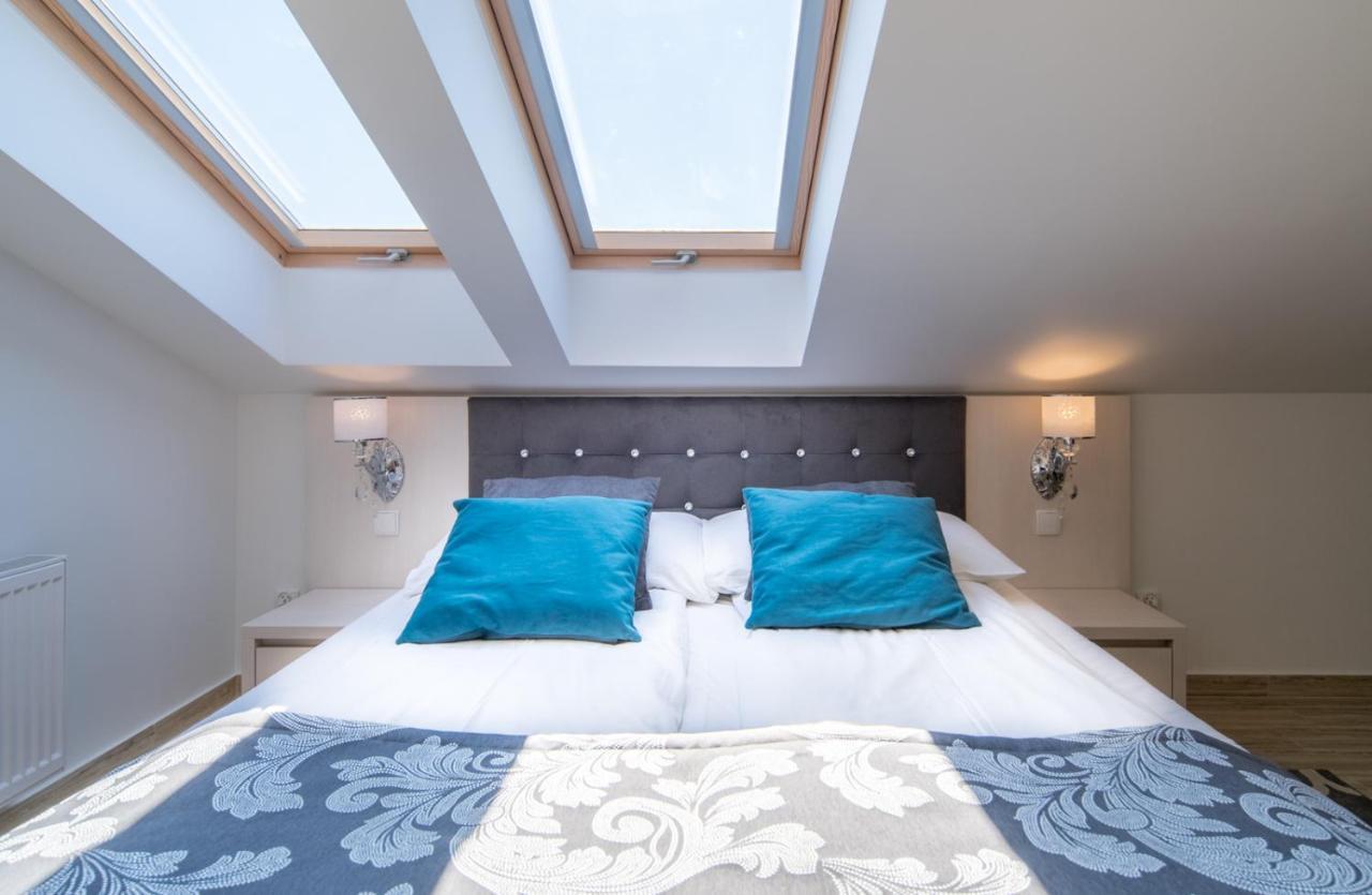 Delfin Bed & Breakfast เมียนซีวอเจีย ภายนอก รูปภาพ