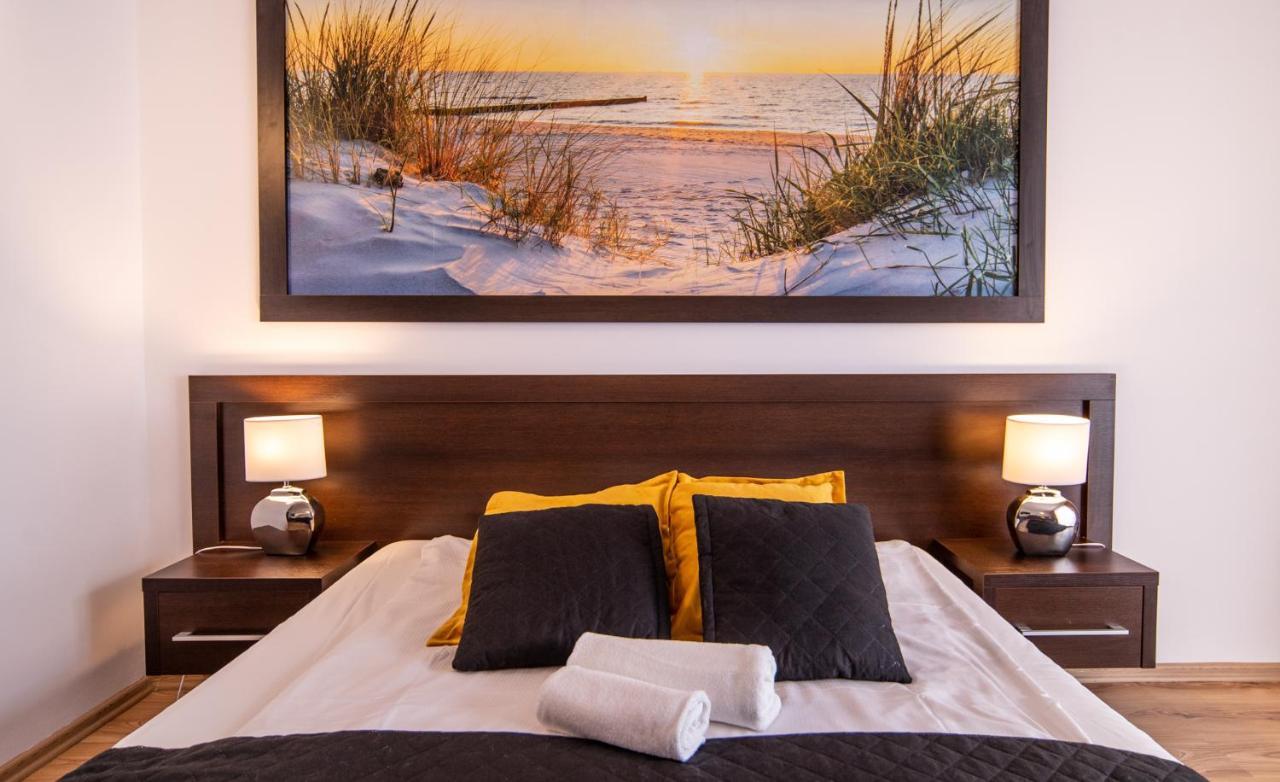 Delfin Bed & Breakfast เมียนซีวอเจีย ภายนอก รูปภาพ