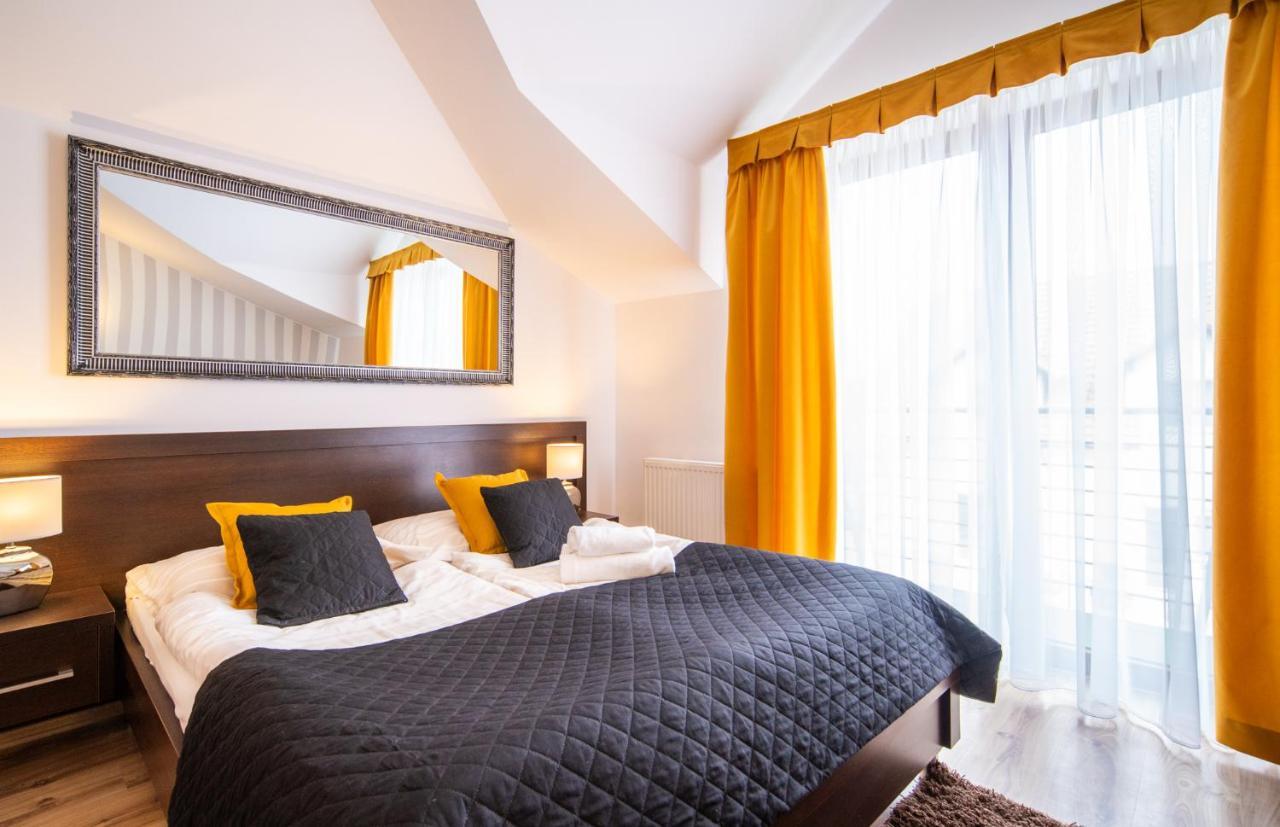 Delfin Bed & Breakfast เมียนซีวอเจีย ภายนอก รูปภาพ